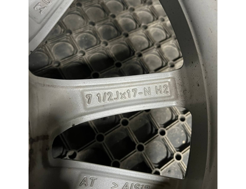 ДИСКИ ДЕМО BMW 6883520 R17 7.5J PCD 5X112 ET30 DIA66.6 S