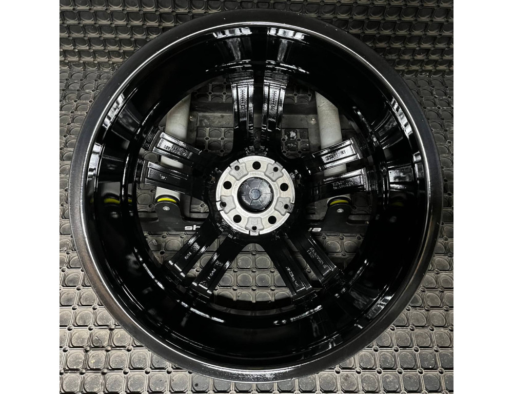 ДИСКИ ДЕМО* MERCEDES A1674012400 R20 8.5J PCD 5X112 ET55.6 DIA66.6 BKF