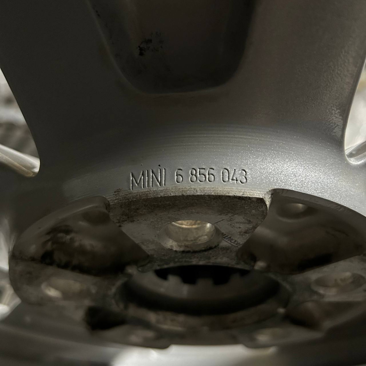 ДИСКИ БУ MINI 6856043 R16 7J PCD 5X112 ET52 DIA66.6 S