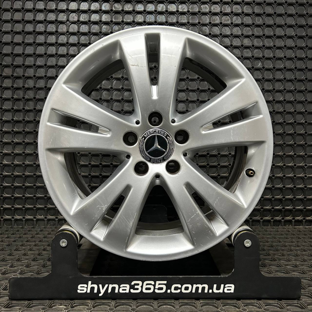ДИСКИ БУ MERCEDES A2044010402 R17 7.5J PCD 5X112 ET47 DIA66.6 S