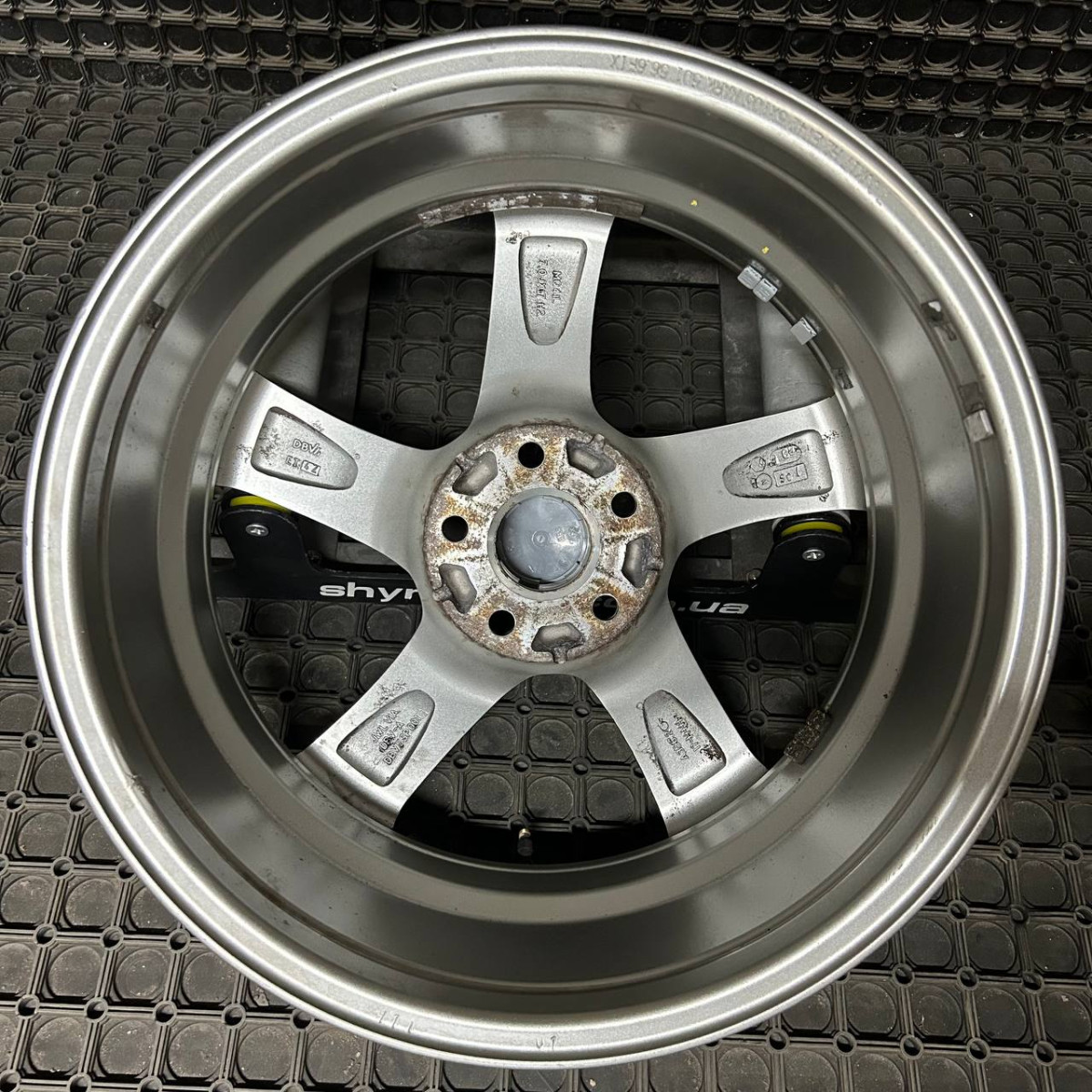 ДИСКИ БУ KBA 51470 R17 7J PCD 5X105 ET42 DIA56,6 GR