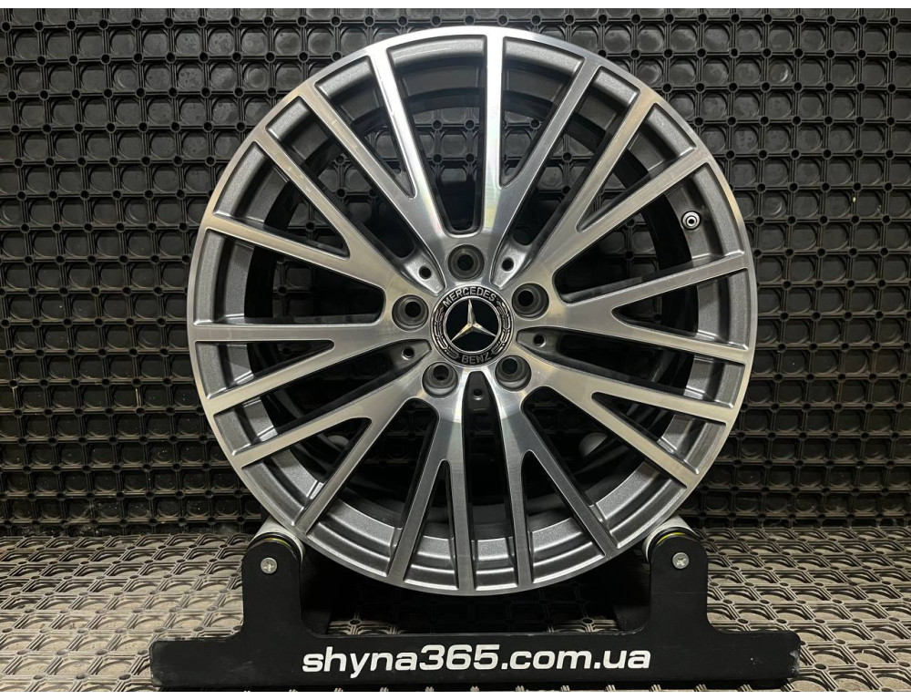 ДИСКИ ДЕМО* MERCEDES A1774010600 R18 7.5J PCD 5X112 ET49 DIA66.6 GMF