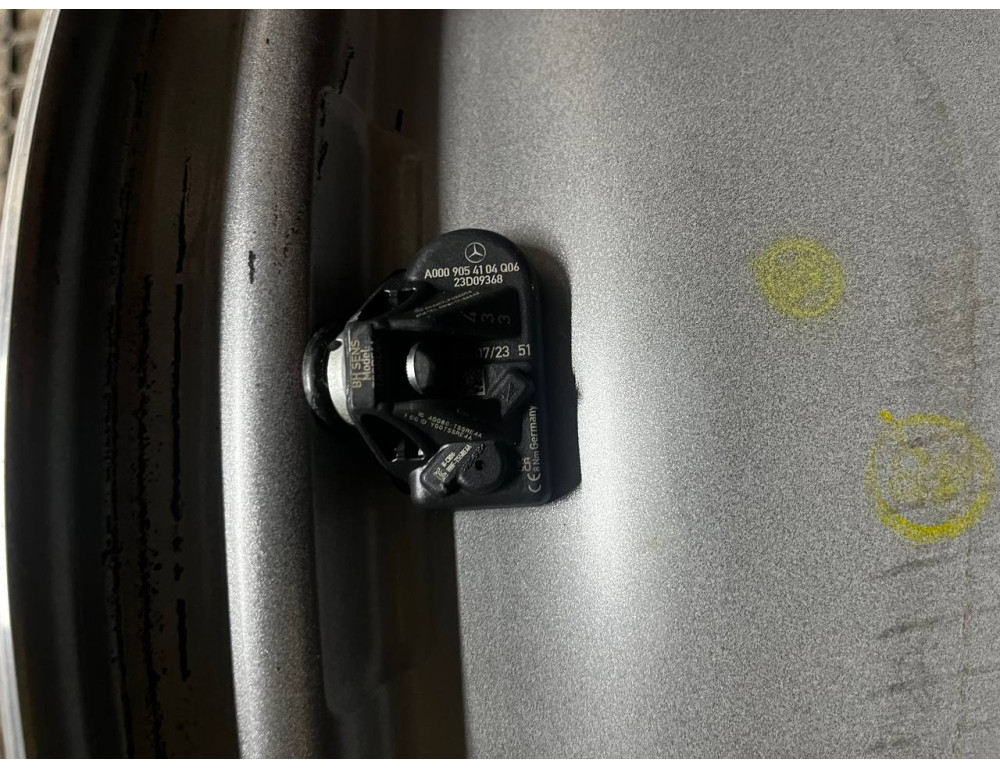 ДИСКИ ДЕМО* MERCEDES A1774010600 R18 7.5J PCD 5X112 ET49 DIA66.6 GMF
