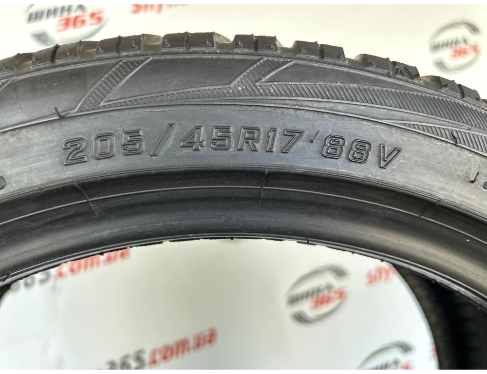 205/45 R17 FALKEN EUROWINTER HS01 7mm