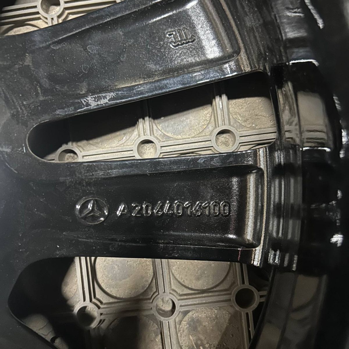ДИСКИ БУ MERCEDES A2064016100 R17 8J PCD 5X112 ET49.5 DIA66.6 BKF