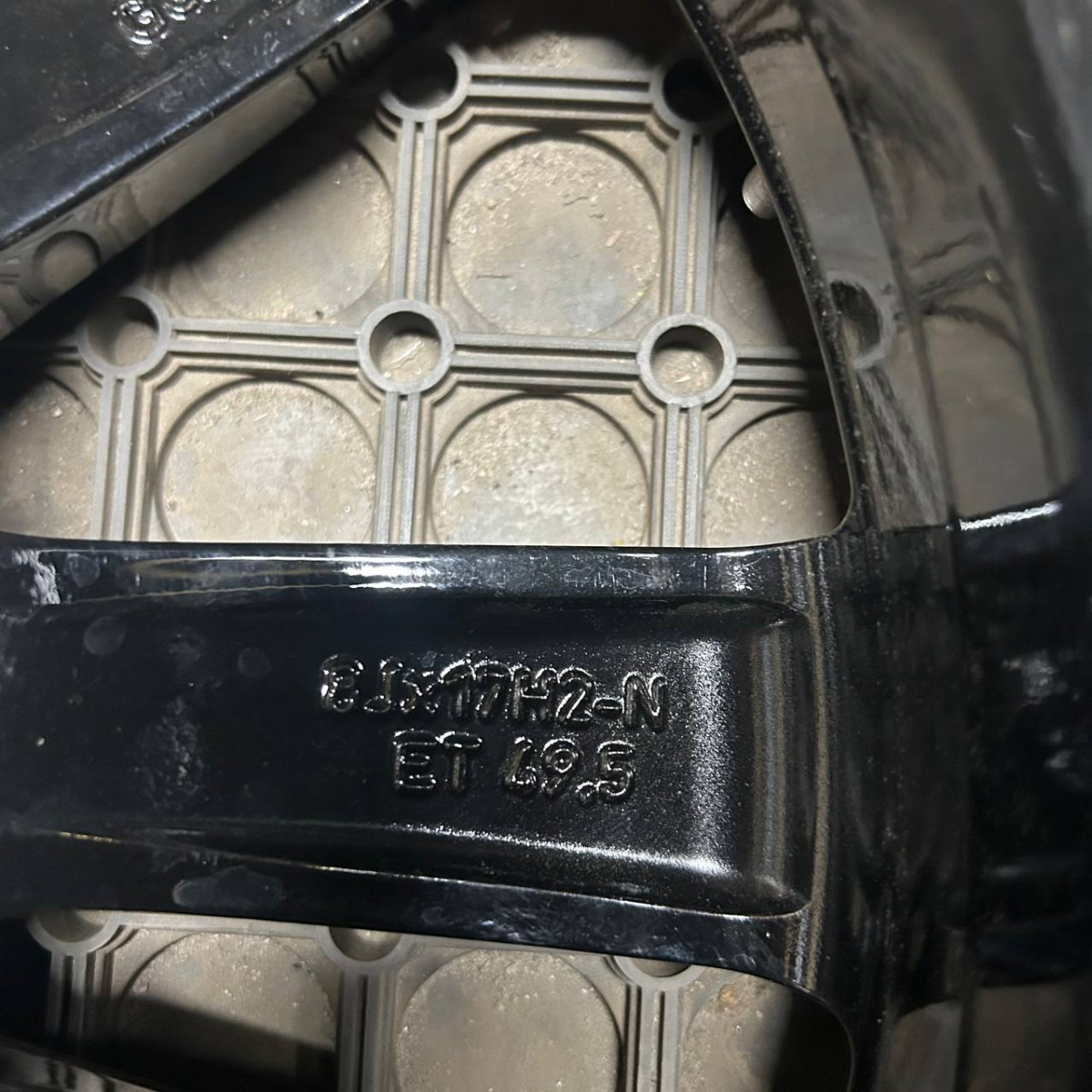 ДИСКИ БУ MERCEDES A2064016100 R17 8J PCD 5X112 ET49.5 DIA66.6 BKF