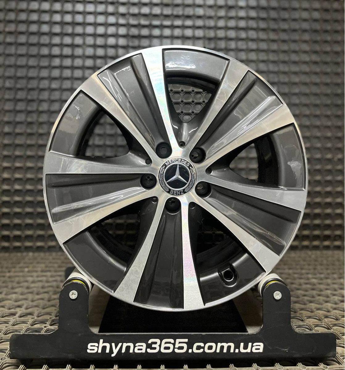 ДИСКИ ДЕМО* MERCEDES A2134015300 R18 9J PCD 5X112 ET52.5 DIA66.6 GMF