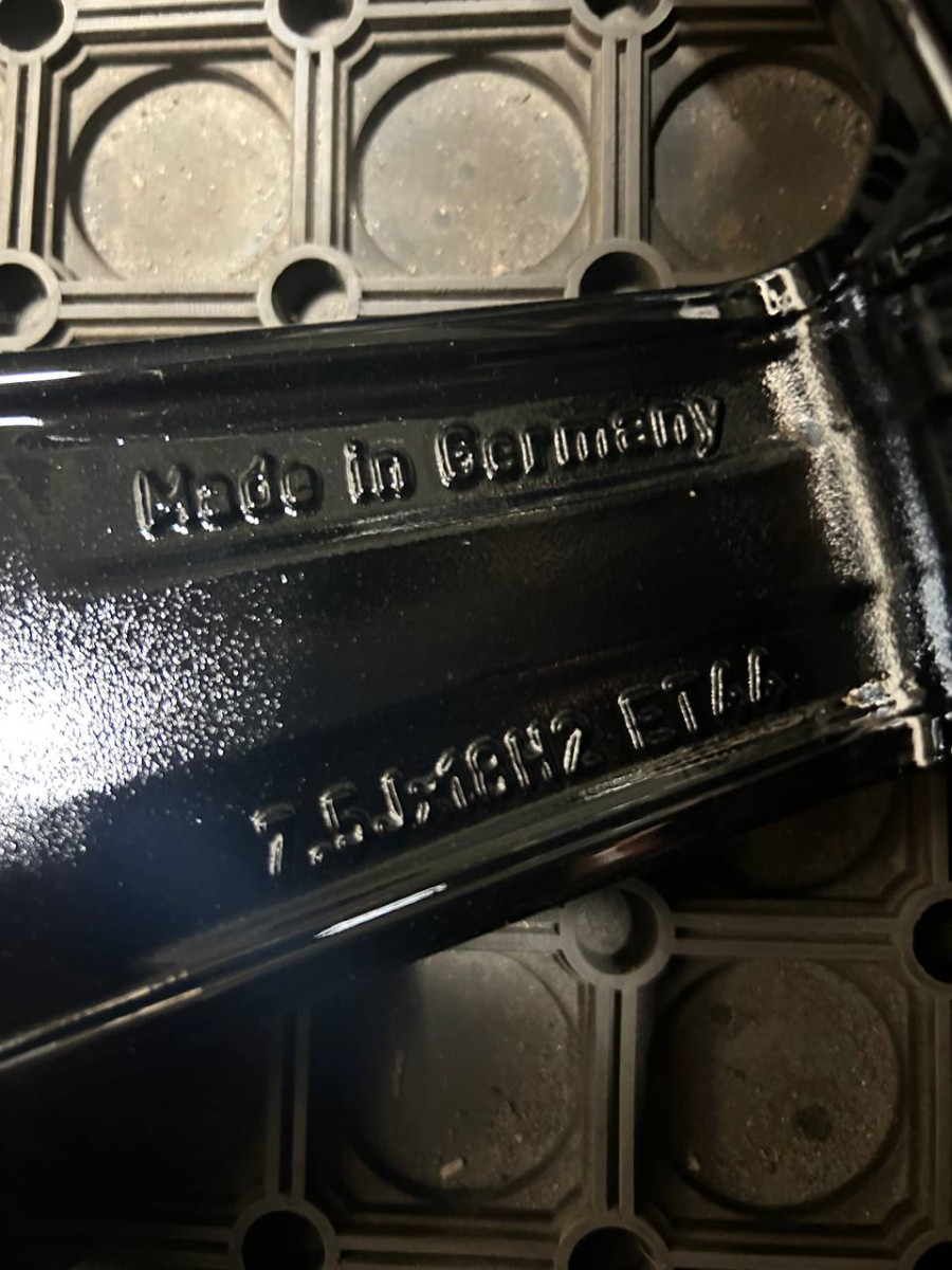 ДИСКИ ДЕМО* MERCEDES AMG A2054011100 R18 7.5J PCD 5X112 ET44 DIA66.6 BKF