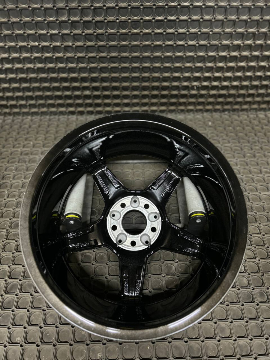 ДИСКИ ДЕМО* MERCEDES AMG A2054011100 R18 7.5J PCD 5X112 ET44 DIA66.6 BKF