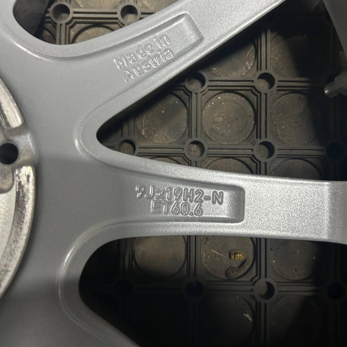 ДИСКИ БУ MERCEDES A2364010800 R19 9J PCD 5X112 ET60.6 DIA66.6 S