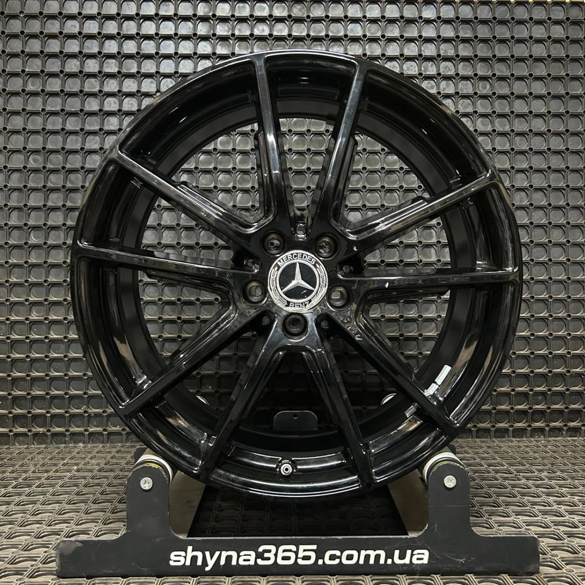 ДИСКИ БУ MERCEDES A2964010300 R20 8.5J PCD 5X112 ET29.5 DIA66.6 BK