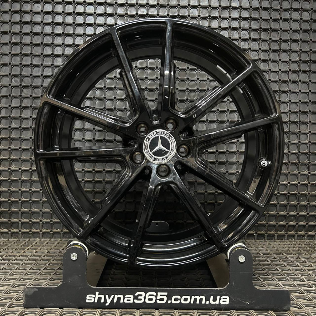ДИСКИ БУ MERCEDES A2964010300 R20 8.5J PCD 5X112 ET29.5 DIA66.6 BK