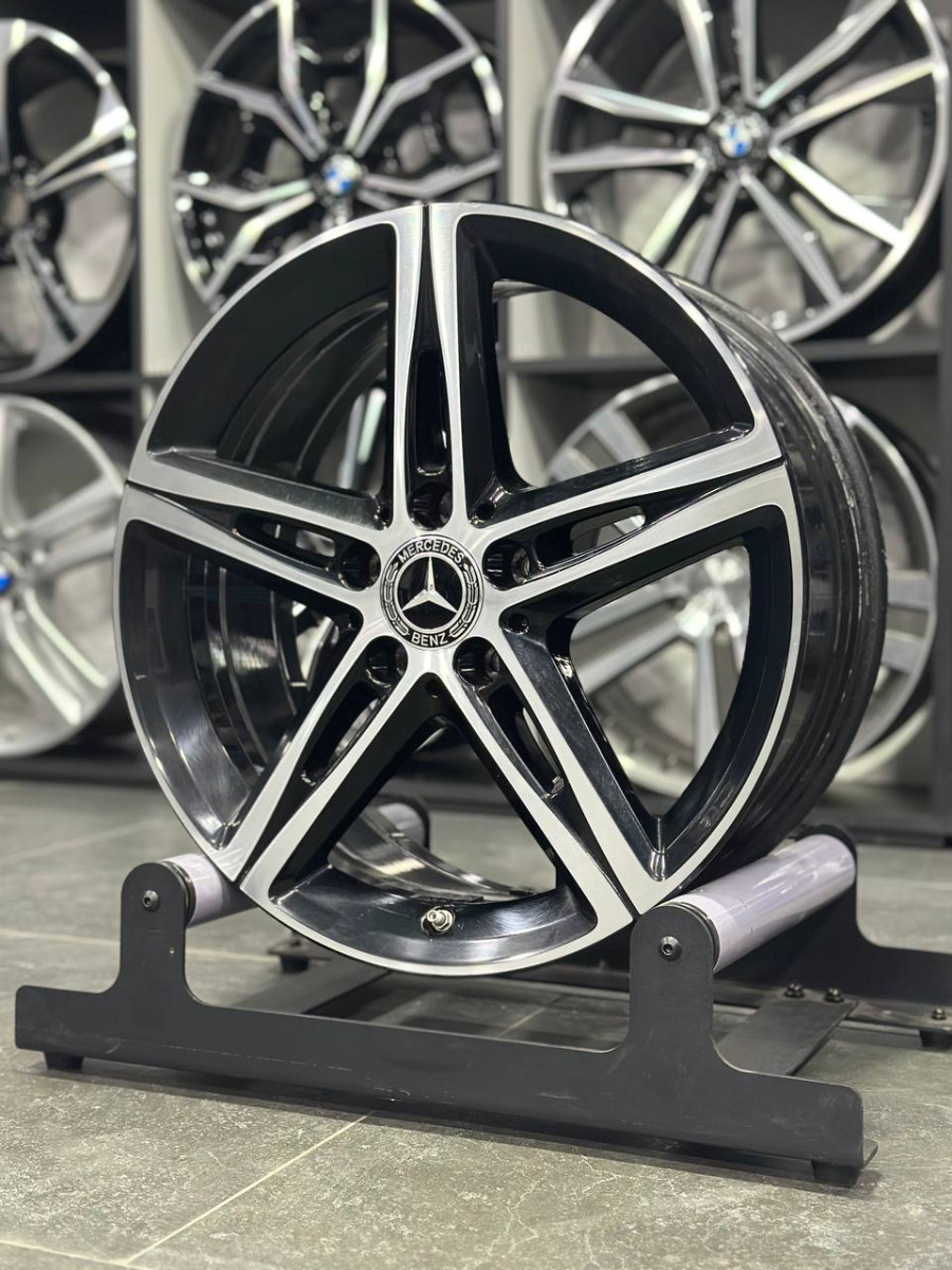 ДИСКИ ДЕМО* MERCEDES A1774010700 R18 7.5J PCD 5X112 ET49 DIA66.6 BKF