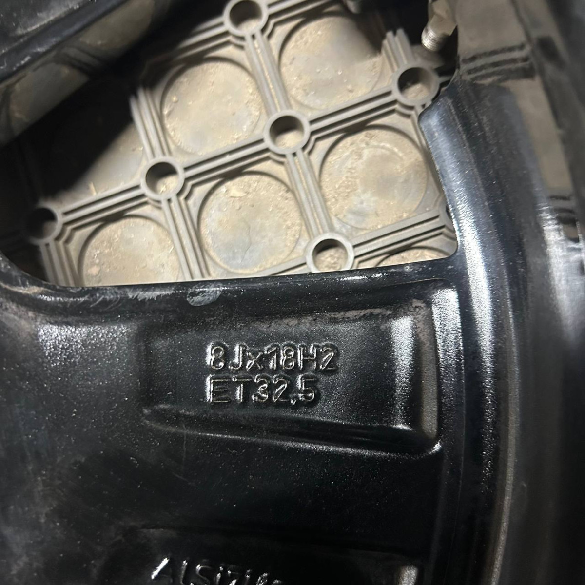 ДИСКИ БУ MERCEDES A2144012200 R18 8J PCD 5X112 ET32,5 DIA66.6 BKF