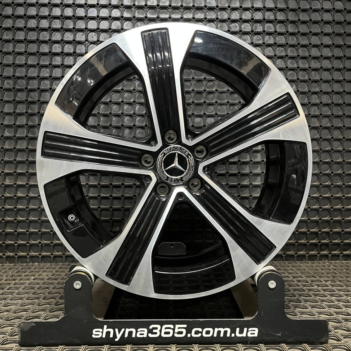 ДИСКИ БУ MERCEDES A1674013201 R19 8.5J PCD 5X112 ET55 DIA66.6 BKF