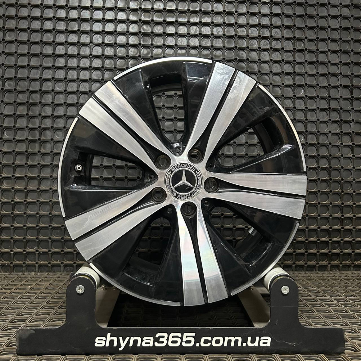ДИСКИ БУ MERCEDES A2064017100 R17 7J PCD 5X112 ET44.5 DIA66.6 BKF