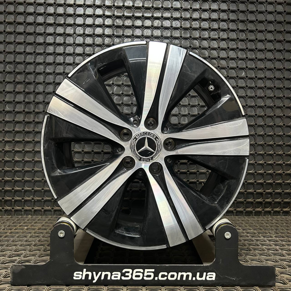 ДИСКИ БУ MERCEDES A2064017100 R17 7J PCD 5X112 ET44.5 DIA66.6 BKF
