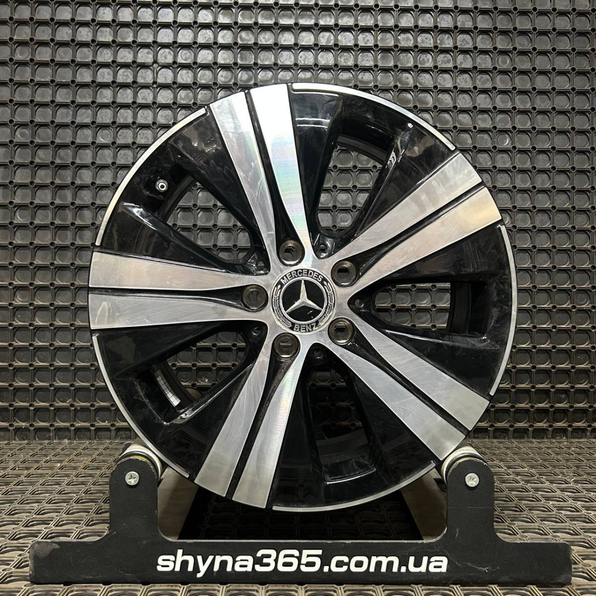 ДИСКИ БУ MERCEDES A2064017100 R17 7J PCD 5X112 ET44.5 DIA66.6 BKF