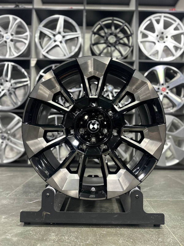 ДИСКИ БУ BMW M 6856022 R23 11J PCD 5X120 ET44 DIA66.5 BKF
