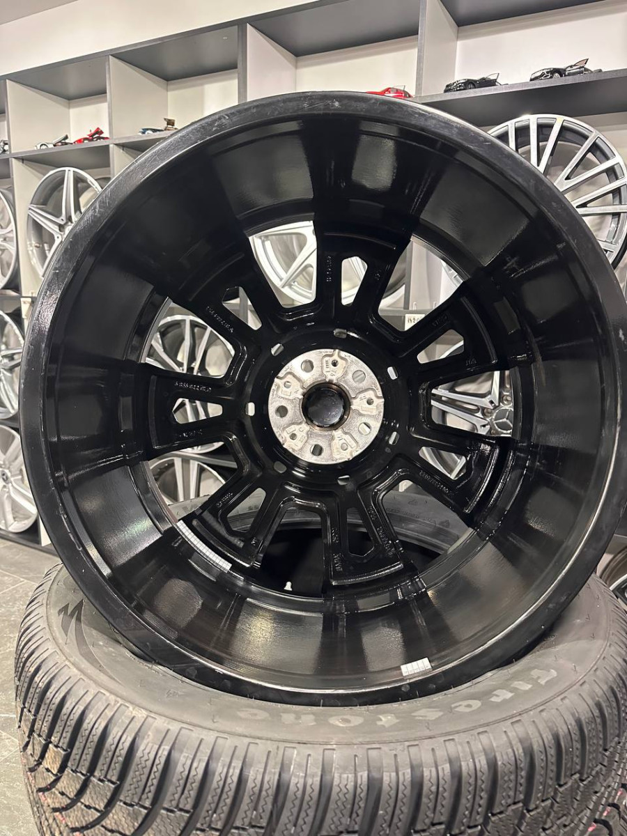 ДИСКИ БУ BMW M 6856022 R23 11J PCD 5X120 ET44 DIA66.5 BKF