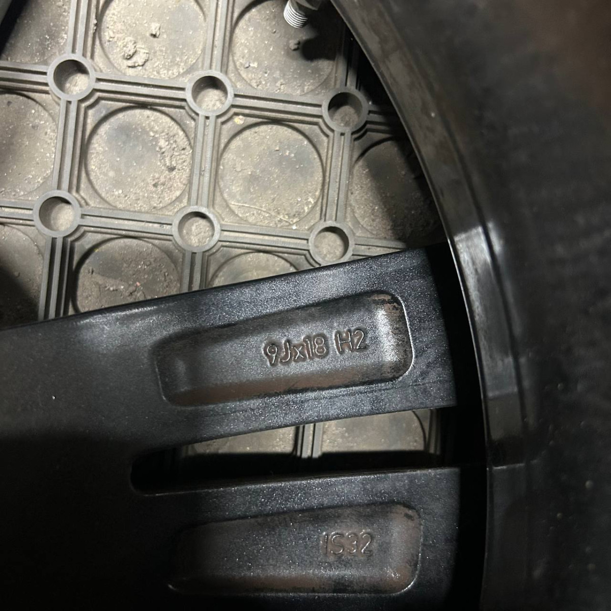 ДИСКИ БУ BMW M 8091467 R18 9J PCD 5X112 ET32 DIA66.6 BK