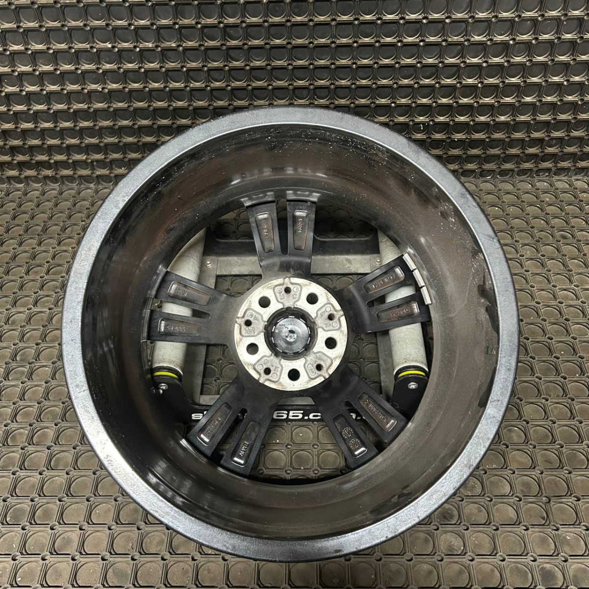 ДИСКИ БУ BMW M 8091467 R18 9J PCD 5X112 ET32 DIA66.6 BK