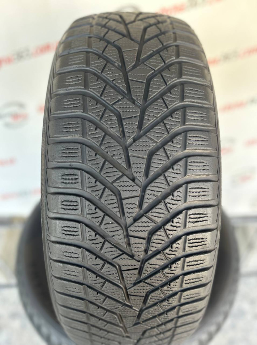 235/55 R19 YOKOHAMA BLUEARTH WINTER V905 7mm