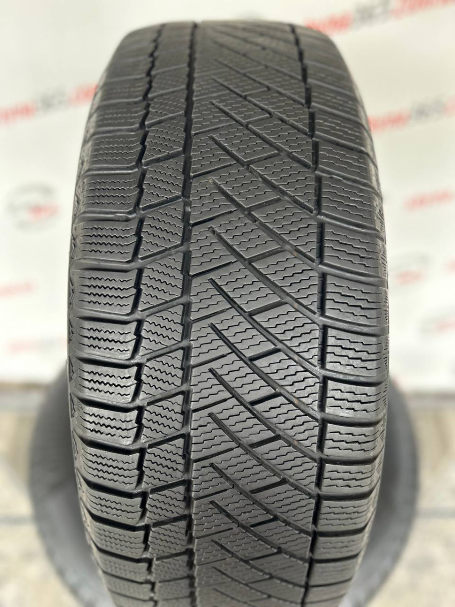 235/60 R18 CONTINENTAL CONTIVIKINGCONTACT 6 7mm