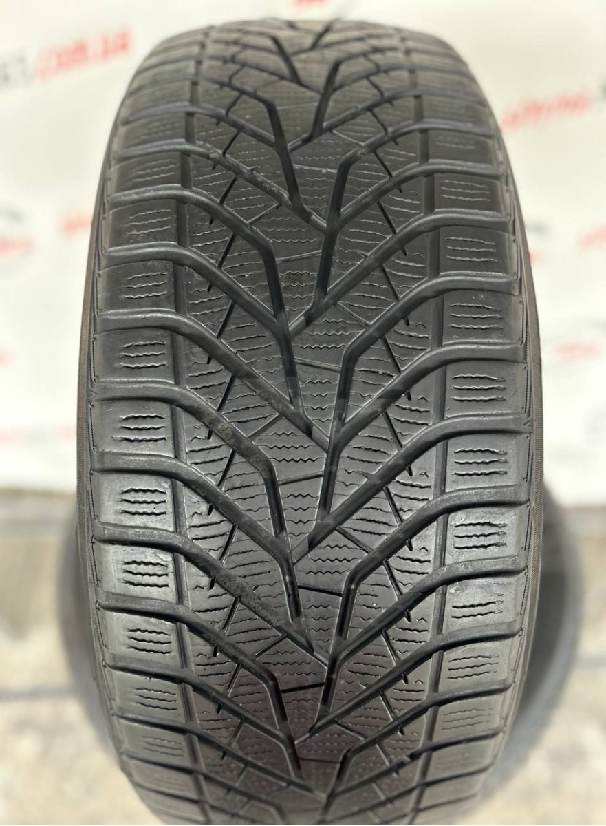 235/45 R19 YOKOHAMA BLUEARTH WINTER V905 6mm