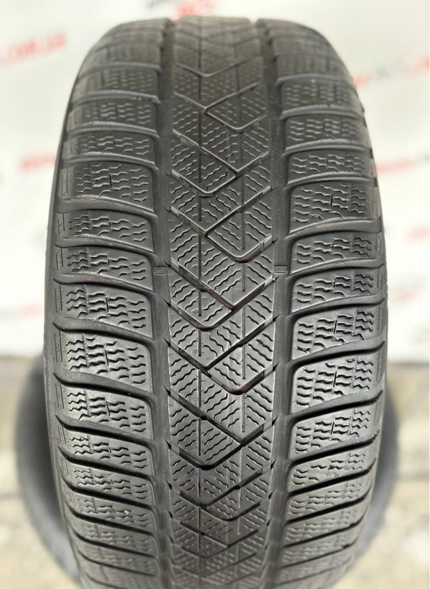 235/45 R20 PIRELLI SCORPION WINTER 5mm