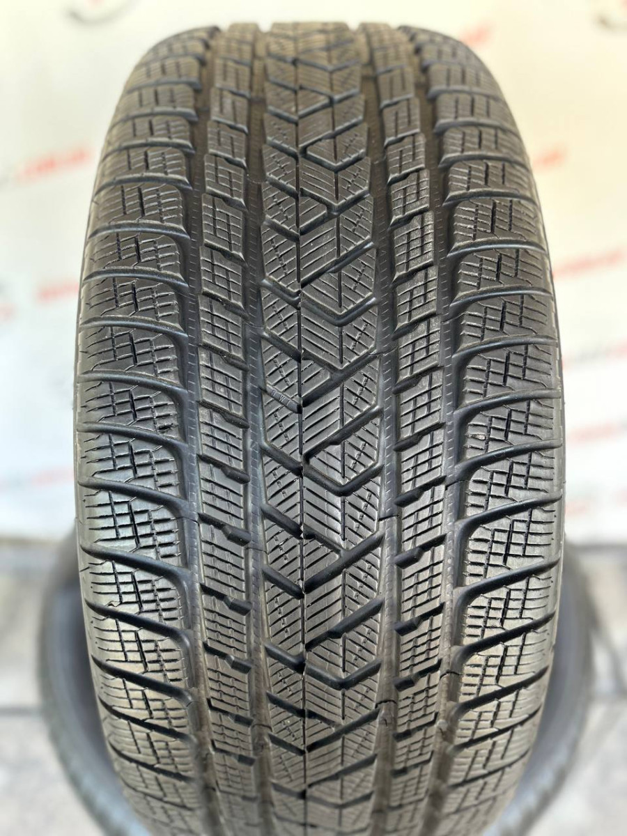 275/50 R20 PIRELLI SCORPION WINTER 7mm