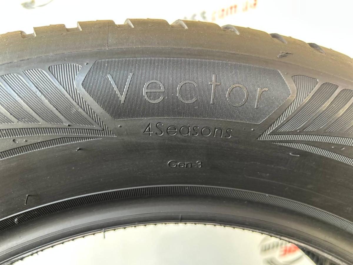 215/60 R17 GOODYEAR VECTOR 4 SEASONS GEN-3 SUV 5mm