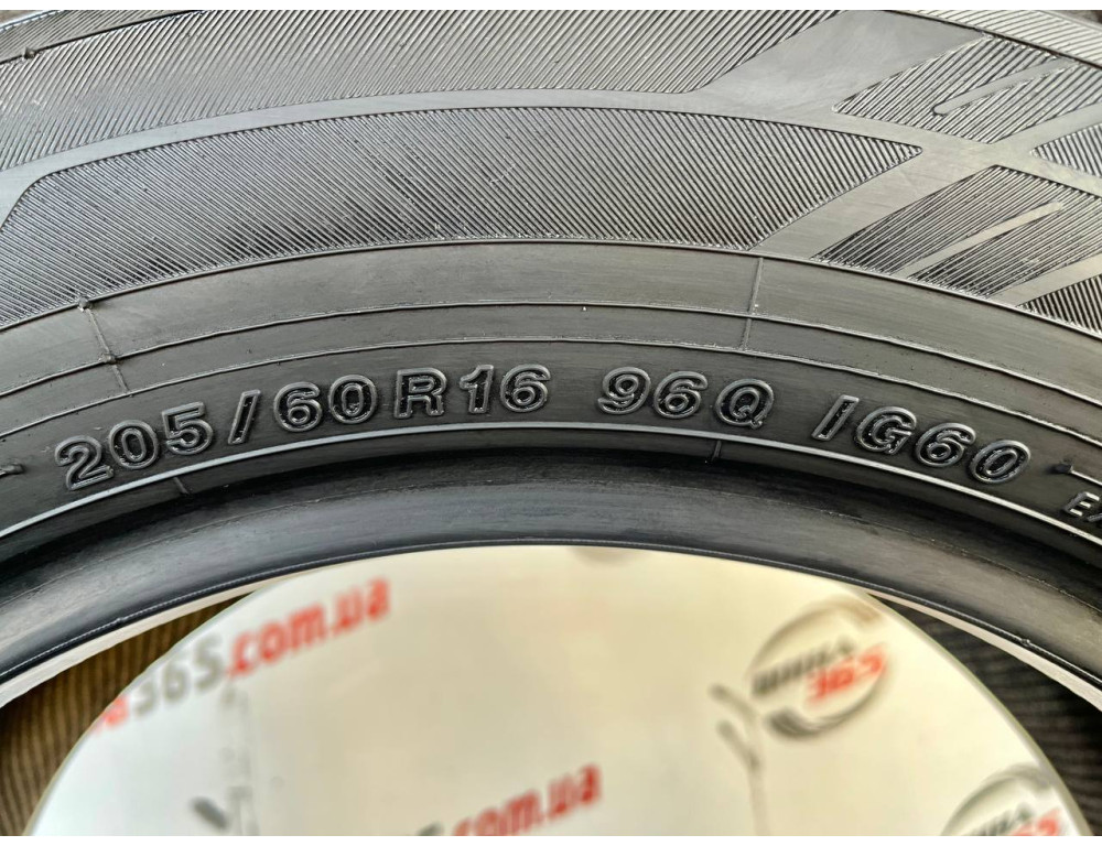 205/60 R16 YOKOHAMA ICE GUARD IG60 6mm