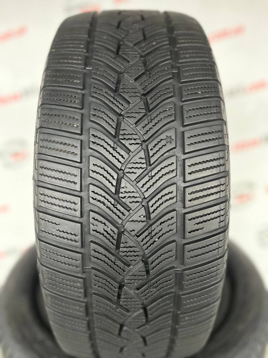  225/50 R17 GOODYEAR ULTRAGRIP PERFORMANCE GEN-1 RUN FLAT 6mm