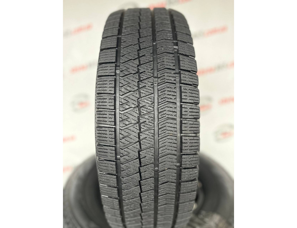 215/70 R15 BRIDGESTONE BLIZZAK VRX2 5mm