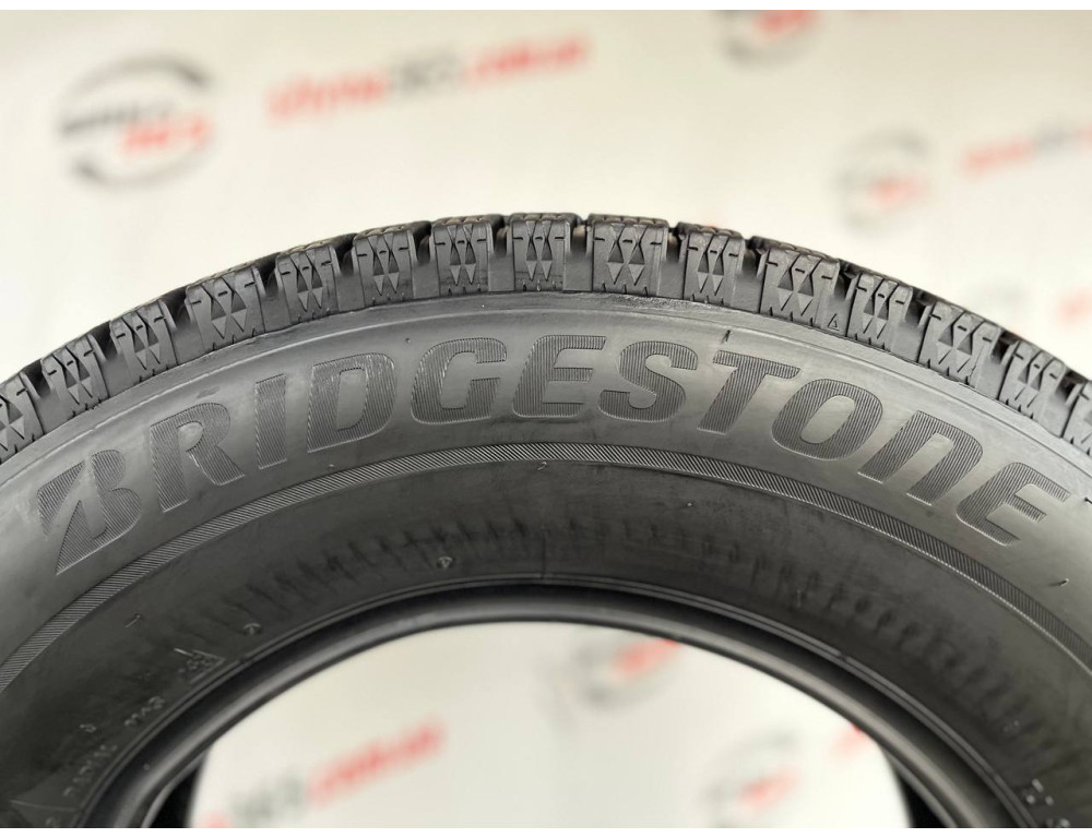215/70 R15 BRIDGESTONE BLIZZAK VRX2 6mm