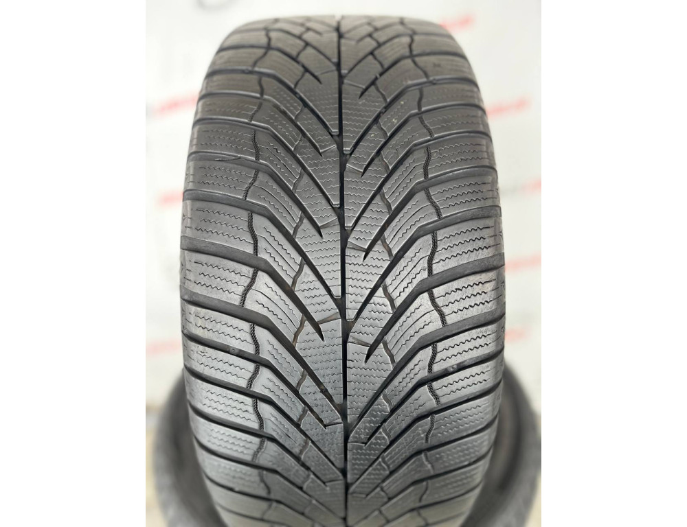 245/40 R18 KUMHO WINTERCRAFT WP52 6mm