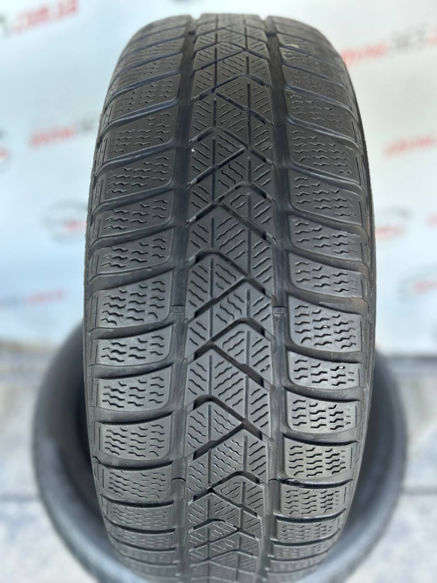 205/55 R17 PIRELLI WINTER SOTTOZERO 3 4mm