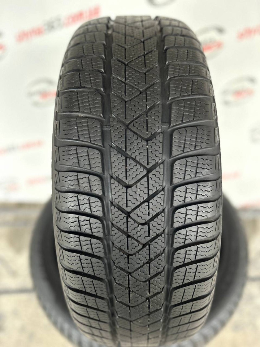 Pirelli Winter Sottozero 3 215/50 R18 92V Demo