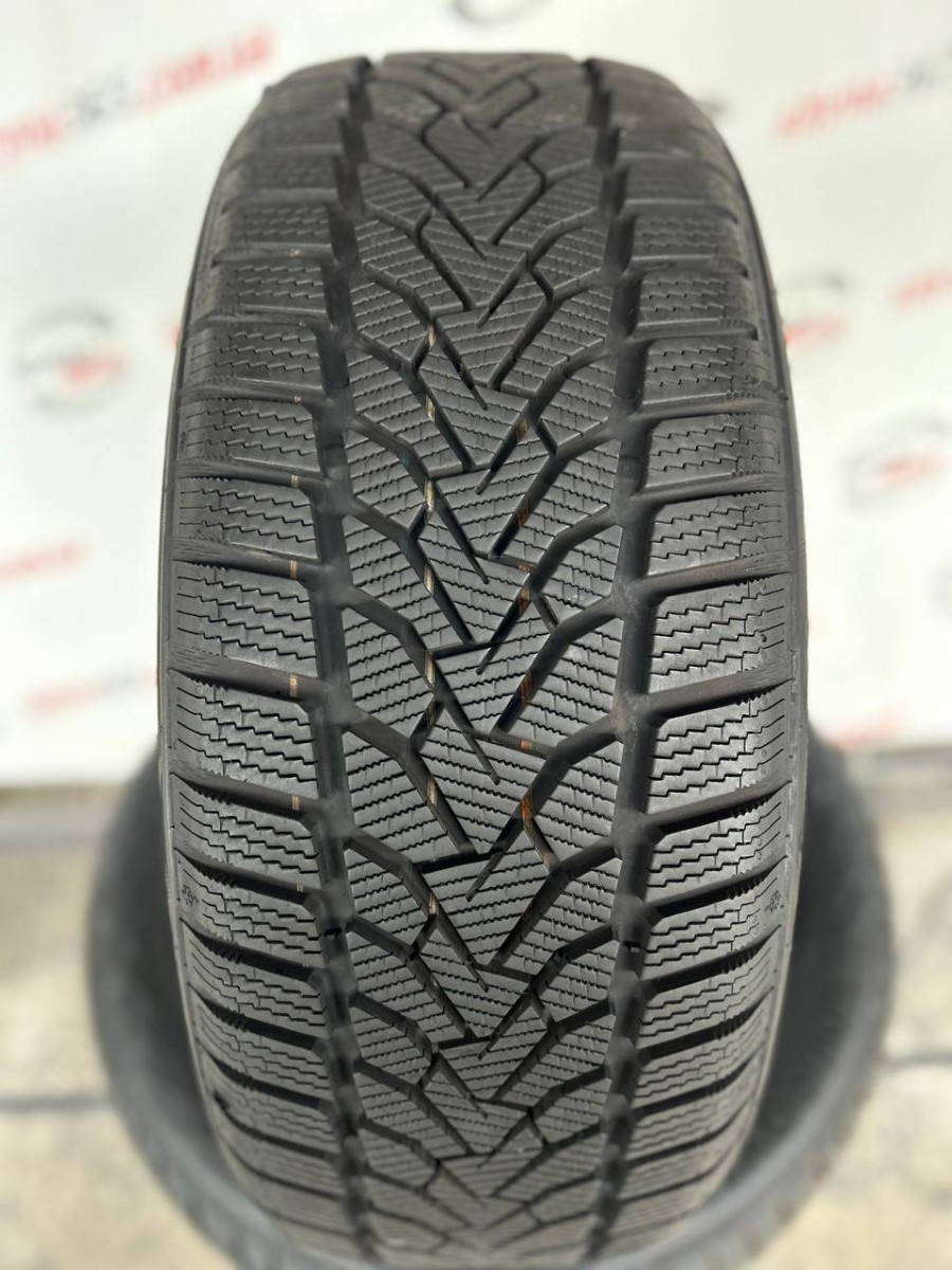 Uniroyal WinterExpert 215/50 R18 92V Demo