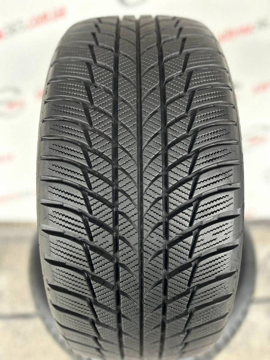 Bridgestone Blizzak LM001 225/40 R18 92V XL RFT Demo