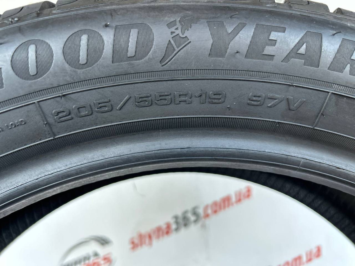 Goodyear UltraGrip Performance + 205/55 R19 97V XL Demo