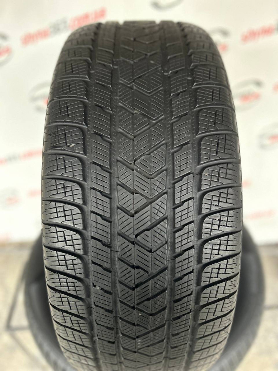 285/45 R21 PIRELLI SCORPION WINTER 6mm