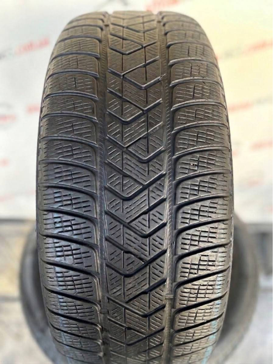 235/50 R20 PIRELLI SCORPION WINTER 5mm