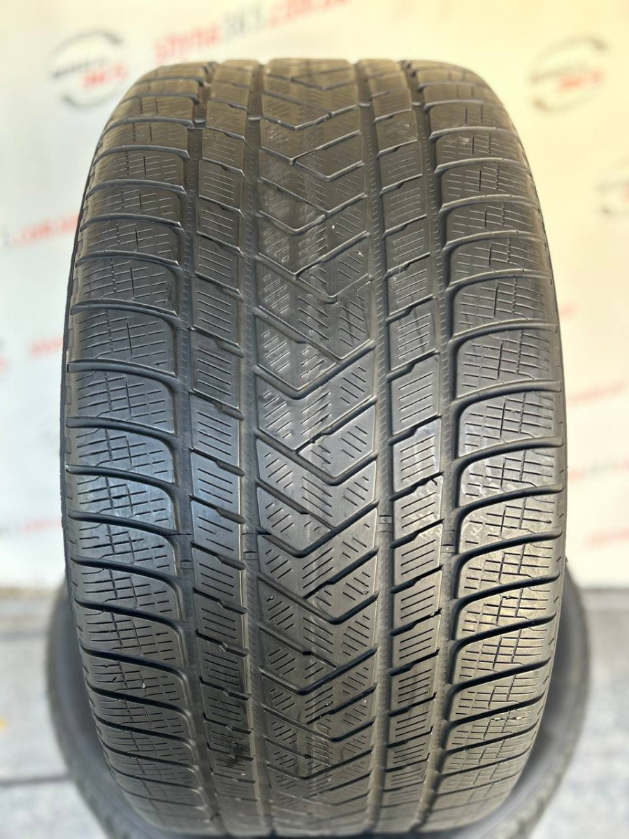 325/35 R22 PIRELLI SCORPION WINTER 4mm