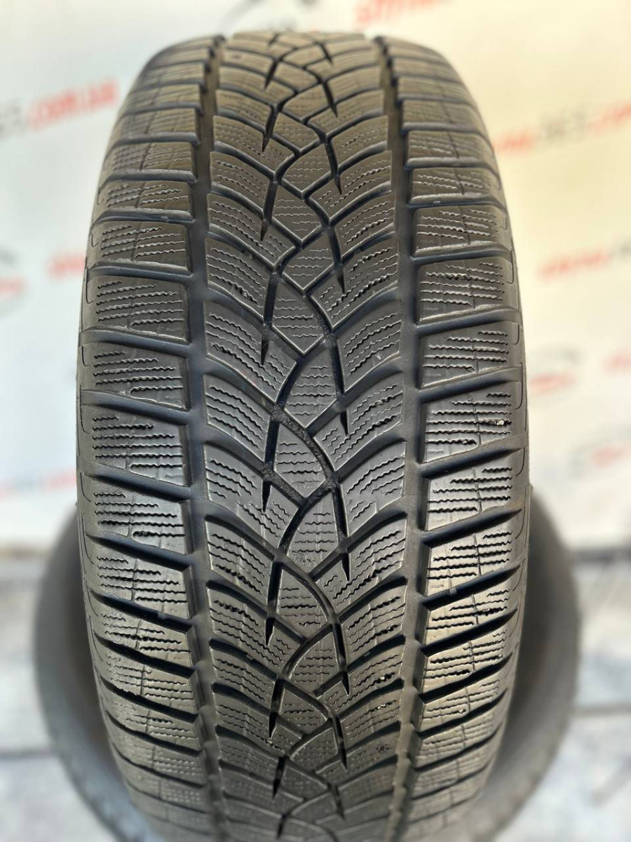 235/50 R19 GOODYEAR ULTRAGRIP PERFORMANCE + 7mm