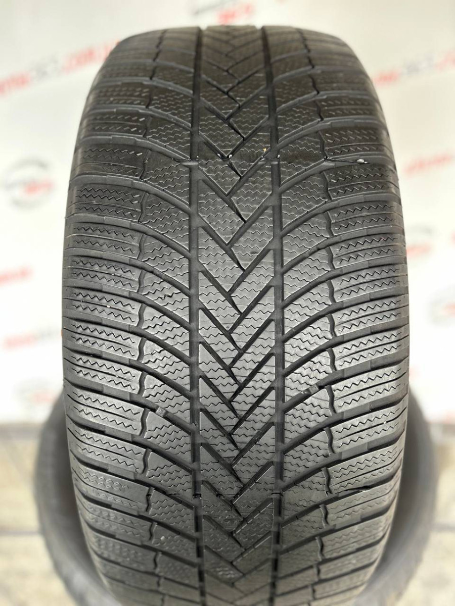 285/45 R21 BRIDGESTONE BLIZZAK LM005 5mm