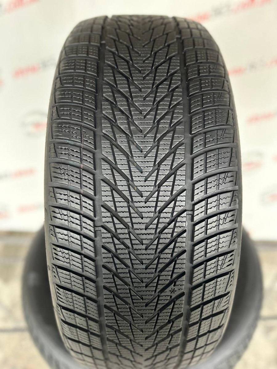 255/45 R20 GOODYEAR ULTRAGRIP PERFORMANCE 3 6mm