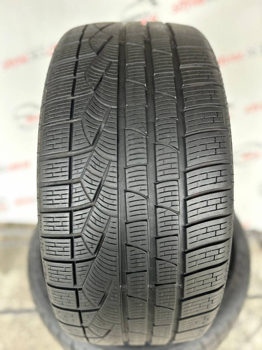 275/30 R20 PIRELLI SOTTOZERO WINTER 240 SERIE II RUN FLAT 5mm