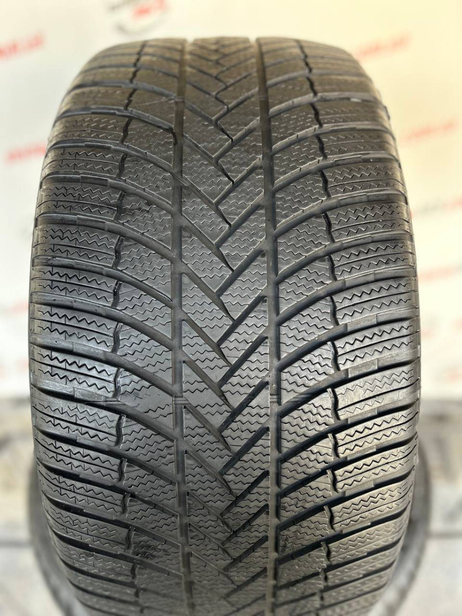 295/40 R20 BRIDGESTONE BLIZZAK LM005 5mm